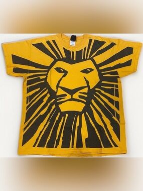 The Lion King Broadway T-shirt Size XL Disney Merch AOP Musical Mufasa Yellow